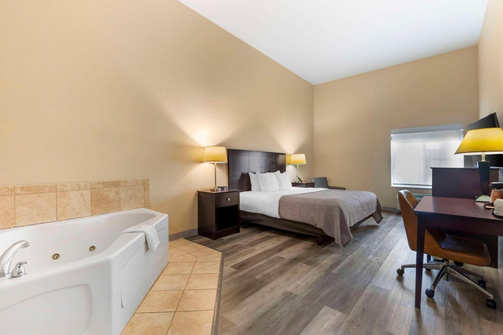 Quality Inn And Suites Groesbeck Ngoại thất bức ảnh
